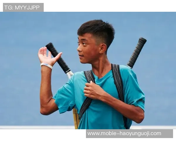 实时新闻王娜的网球人生从青涩少女到职业选手的深度对话与成长之路